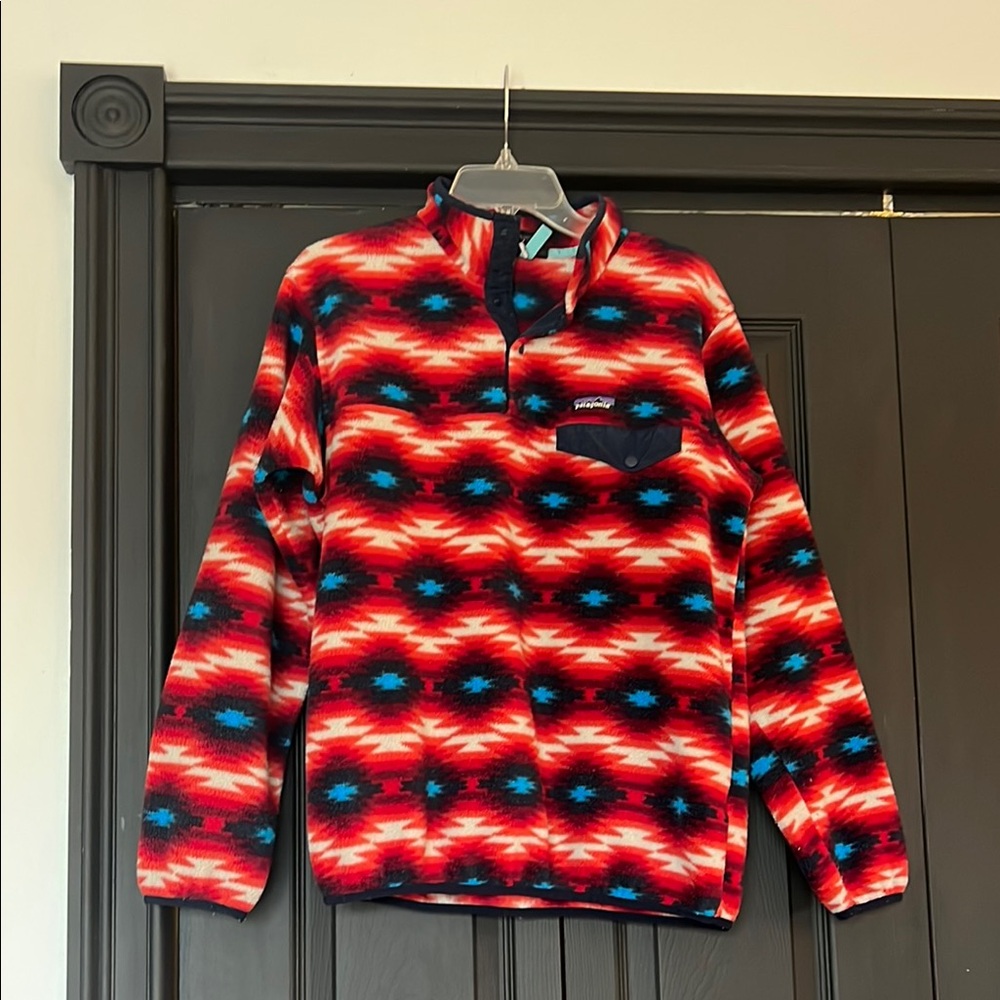 Patagonia Red Black Teal Patterned Snap-T Fleece Pullover